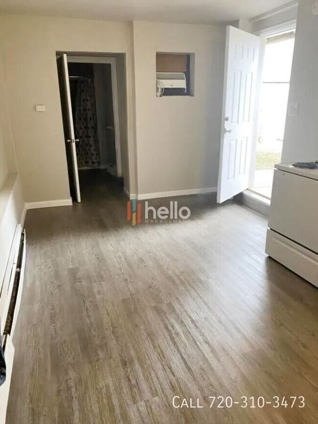 Primary Photo - 1431 E Evans Ave