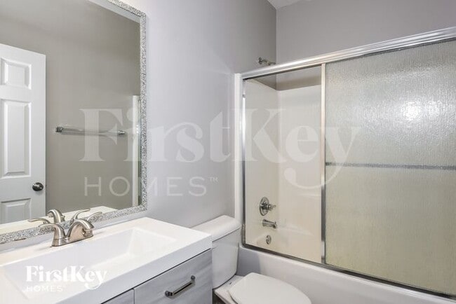 Building Photo - 3835 Green Ridge Ct