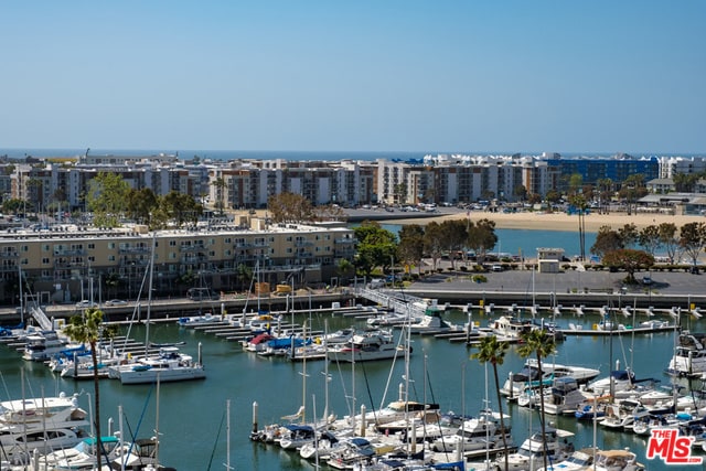 Building Photo - 4314 Marina City Dr