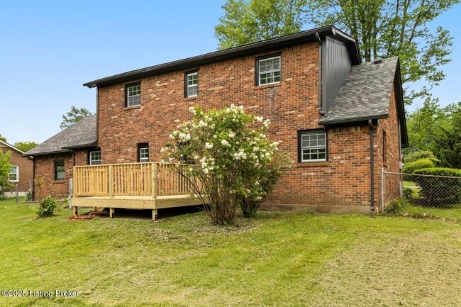 Building Photo - 2222 Elmcrest Dr