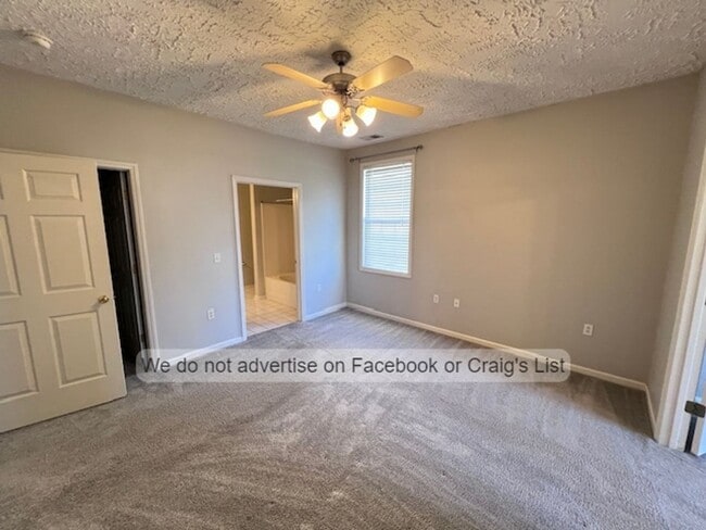 Building Photo - Woodland Village- Bardstown Court