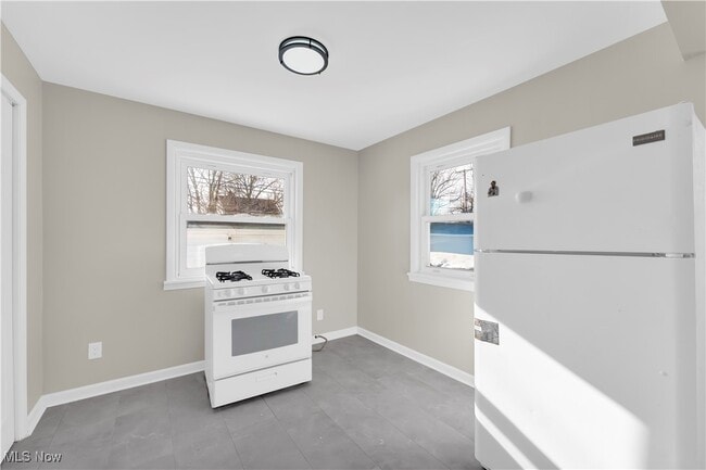 Building Photo - 20570 Morris Ave