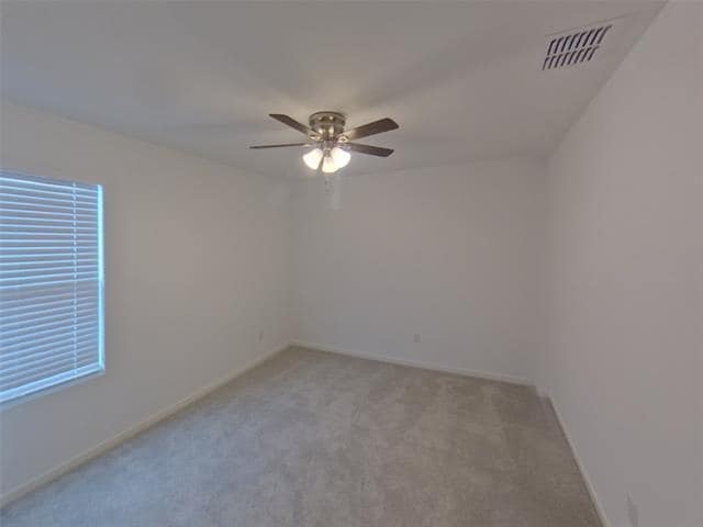 Building Photo - 811 Ponderosa Ln