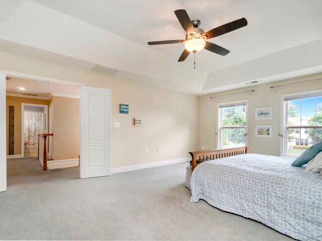 Building Photo - 21324 Comus Ct
