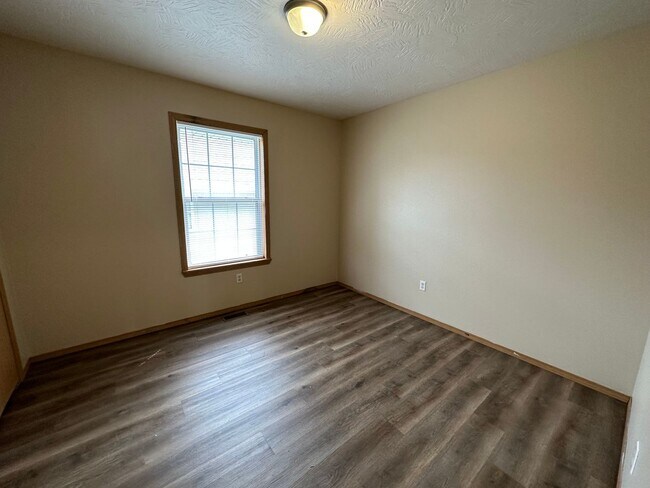 Building Photo - 355 Peach Tree St