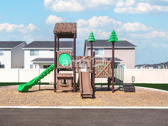 Building Photo - 6550 Spriggel St