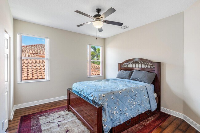 Building Photo - 3381 Lago De Talavera