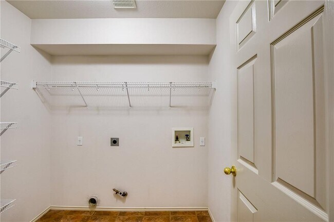 Building Photo - 4003 Mayfield Cave Trail