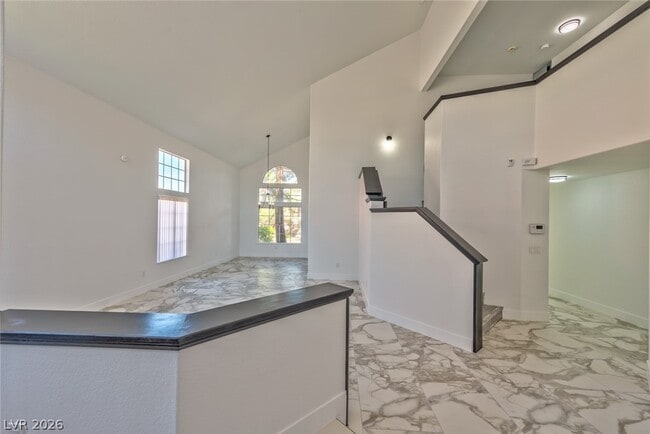 Building Photo - 800 Overview Dr