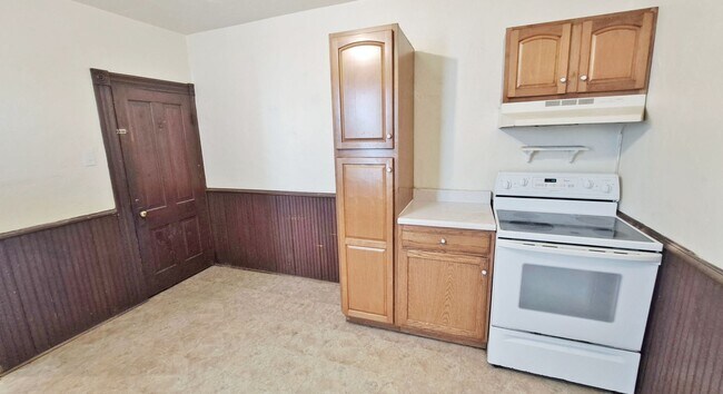 Building Photo - 233-235 Centennial Avenue