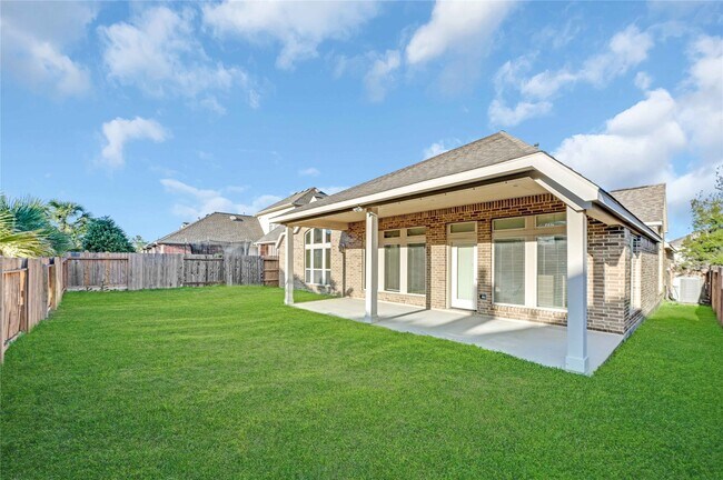 Building Photo - 28011 Hallimore Dr