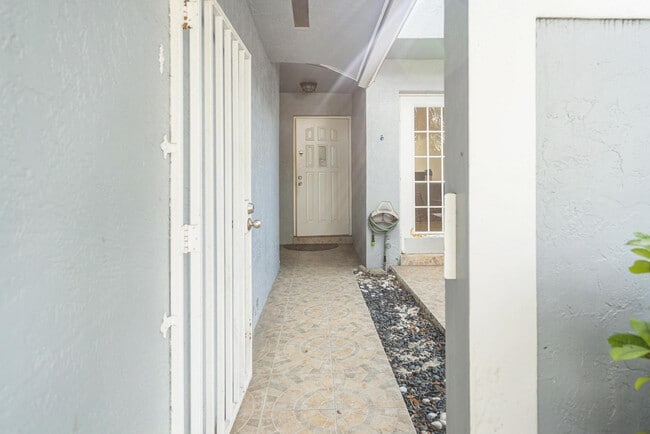 Building Photo - 9703 SW 142nd Ct