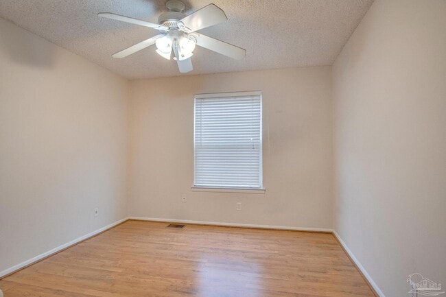 Building Photo - 3309 Kingswood Ct