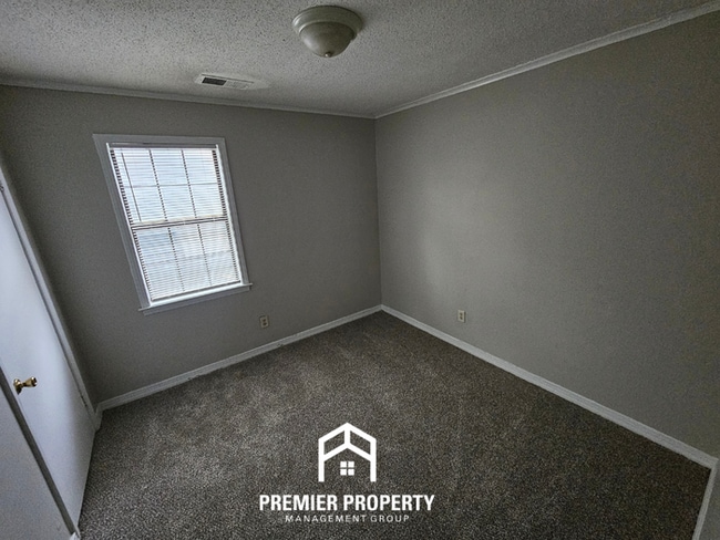 Building Photo - 4059 Friendly Way