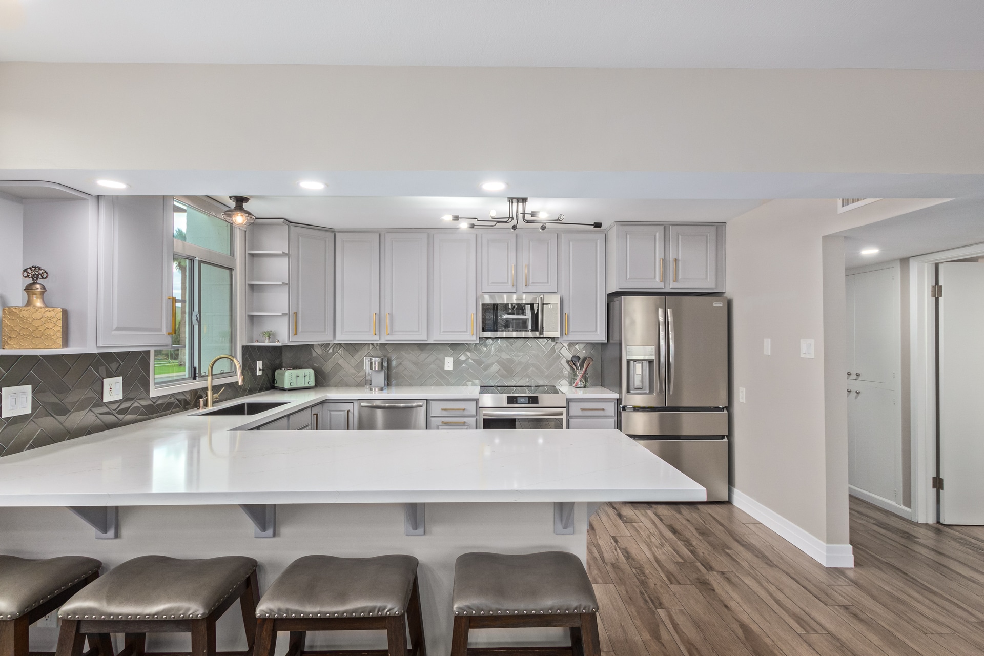 Building Photo - 6502 N Central Ave