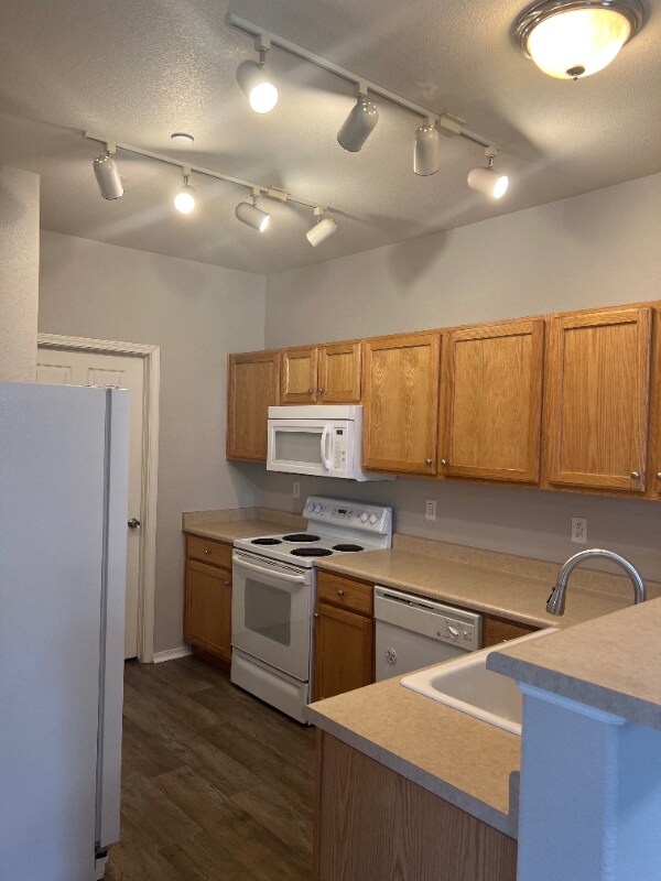 Building Photo - 12711 Colorado Blvd