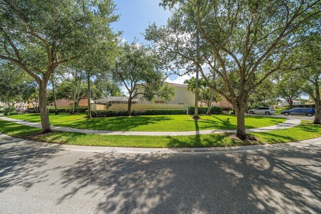 Building Photo - 2117 Tigris Dr