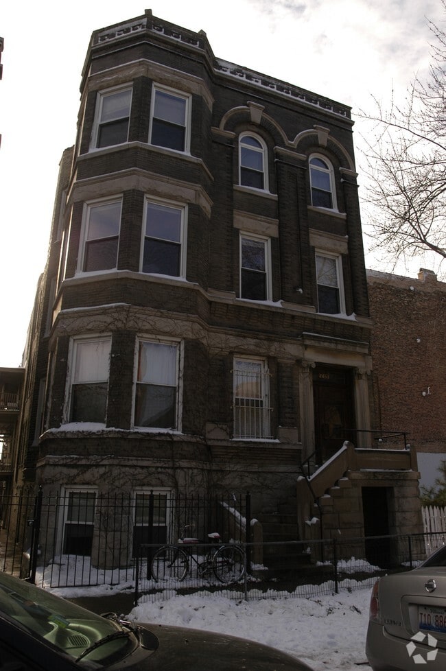 Building Photo - 2453 W Walton St
