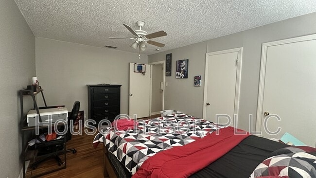 Building Photo - 3319 26th St