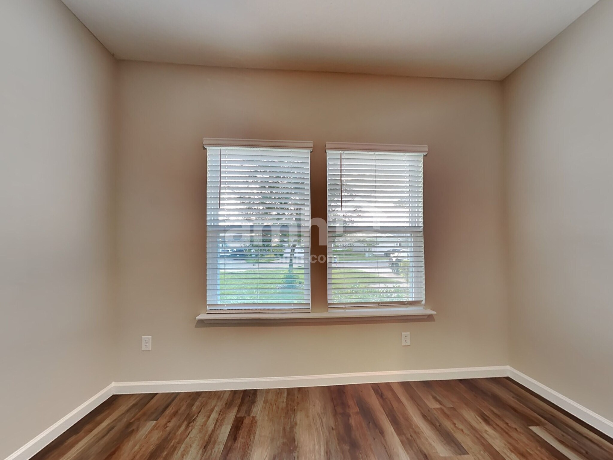 Building Photo - 151 Hemlock Point