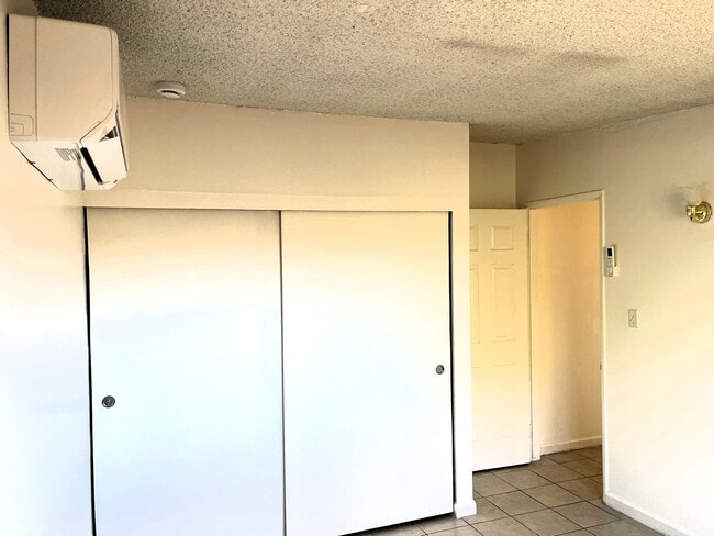 Building Photo - 73858 Sun Valley Dr