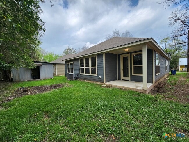 Building Photo - 184 E Torrey St