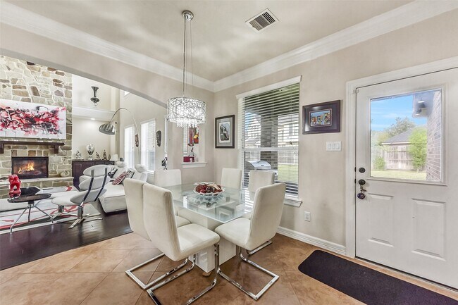 Building Photo - 13918 Majestic Spring Ln