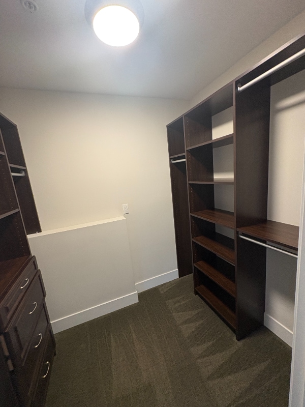 Building Photo - 820 B St