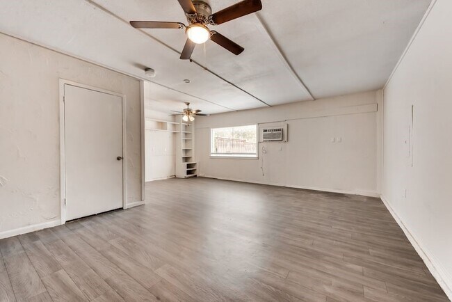 Building Photo - 3441 Flagstone Dr