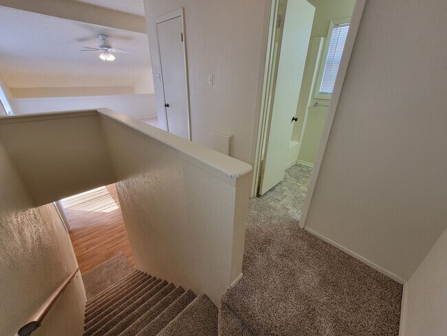 Building Photo - 1-bed, 1-bath unit in Bryan, great locatio...