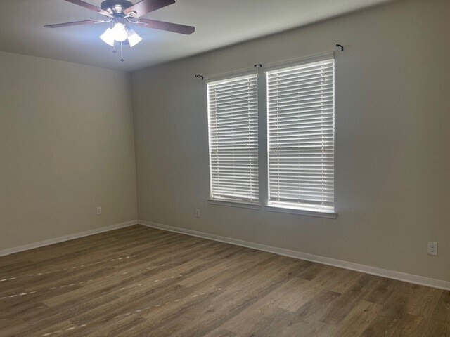 Building Photo - 8118 Running Brook Ln