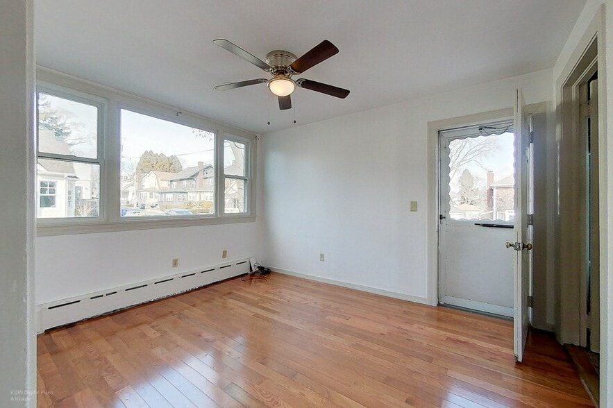 Enter into the sunny living room! - 372 Broadway