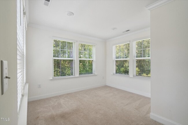 Building Photo - 130 Silent Brk Trl