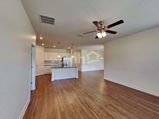 Building Photo - 3066 Creek Village Ln