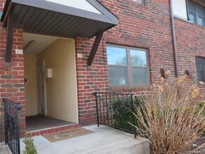 Building Photo - 458 Mariners Way