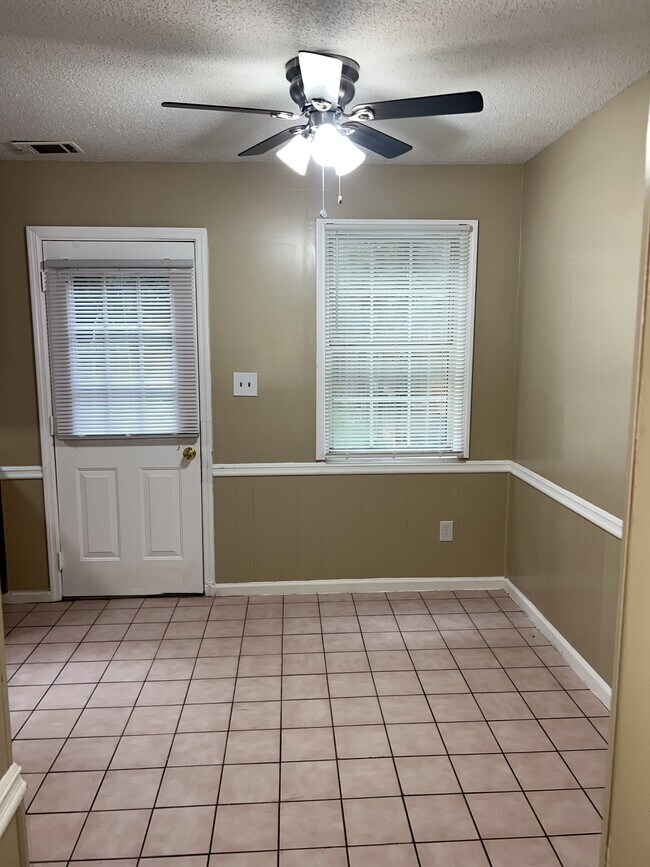 Building Photo - 8431 Moultrie Dr