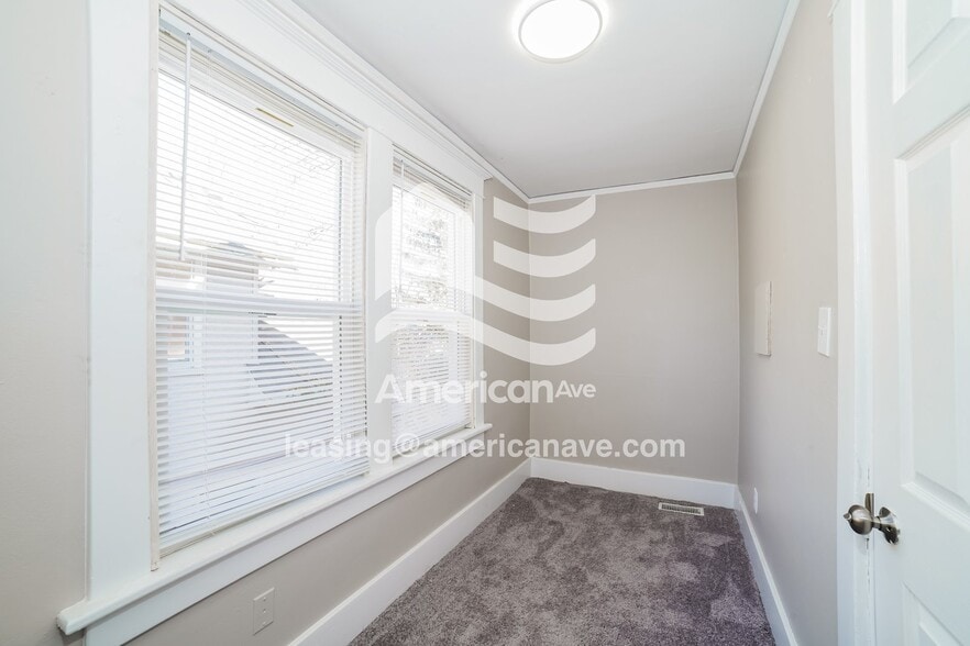 Building Photo - 2110 North North Street