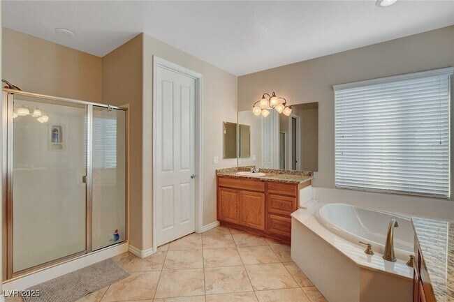 Building Photo - 44 Delighted Ave