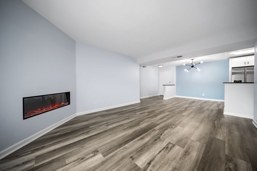 Building Photo - 8300 Manitoba St