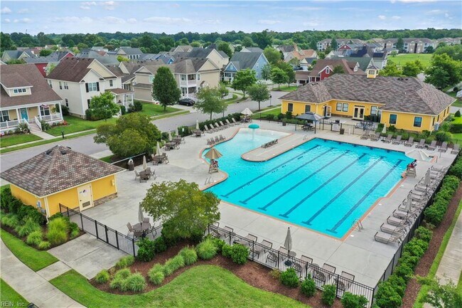 Building Photo - 800 Corcormant Ln
