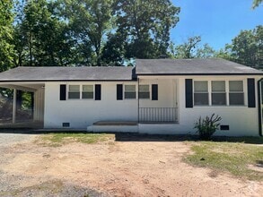 Building Photo - 1146 Raynor St