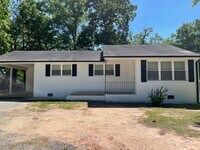Building Photo - 1146 Raynor St