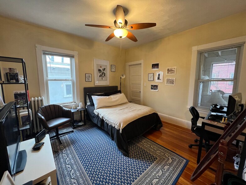 Building Photo - 121 Liberty Rd