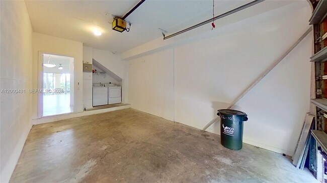 Building Photo - 2493 Centergate Dr