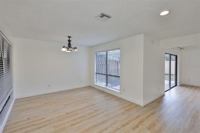 Building Photo - 13703 Sweetwater Cove Pl