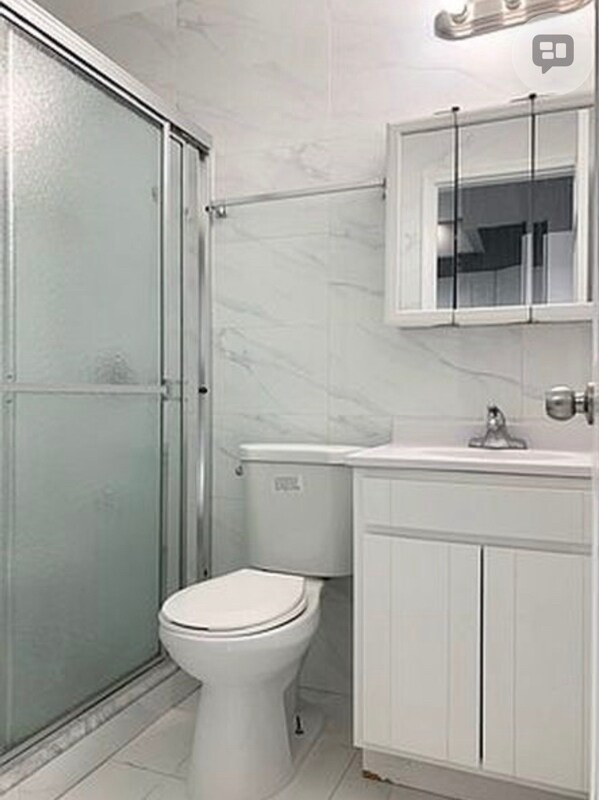 Building Photo - 93-38 43rd Ave