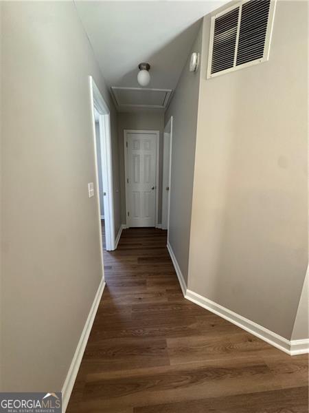 Building Photo - 121 Stoneforest Dr