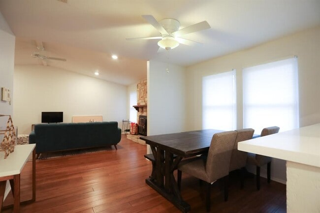Building Photo - 12315 Wycliff Ln