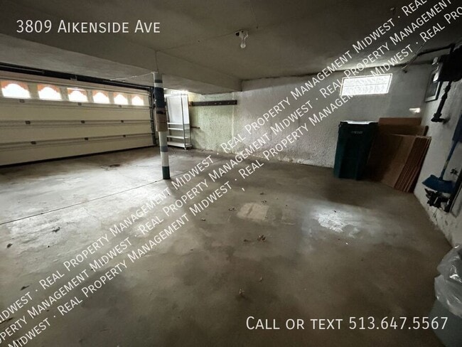 Building Photo - 3809 Aikenside Ave