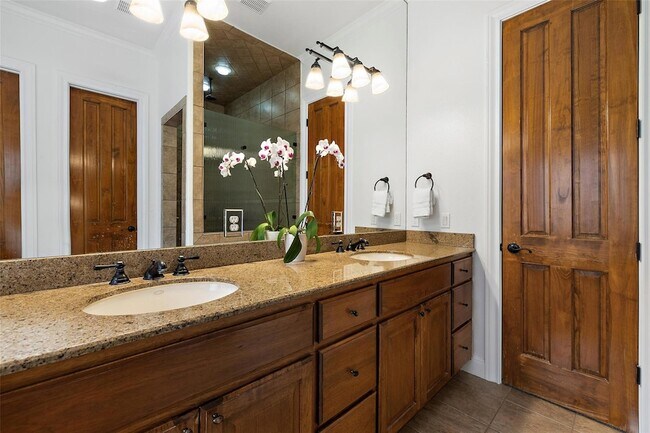 Building Photo - 41 Tiburon Dr